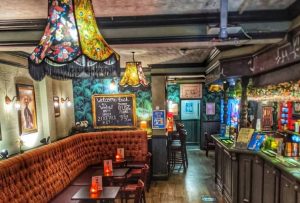 Gin Tasting at The Jekyll & Hyde