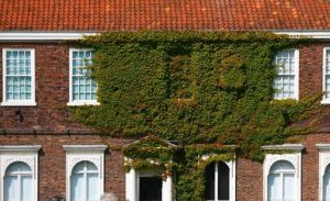 Explore Barton's Baysgarth House Museum
